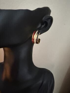 Red & Off White Enamel Half Hoop Pierced Golde Tone Earrings